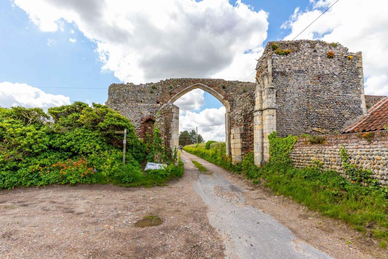 Abbey Farm Cottages Bacton  Extérieur photo